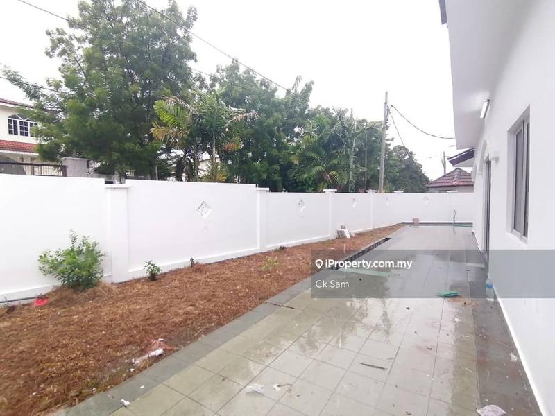 Semi-Detached House for Sale in Taman Waterfall, Rawang by Ck Sam - iProperty.com.my
