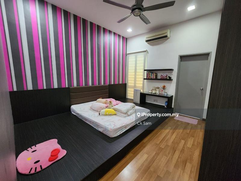 Rumah Berkembar untuk Dijual di Taman Anggun, Rawang oleh Ck Sam - iProperty.com.my