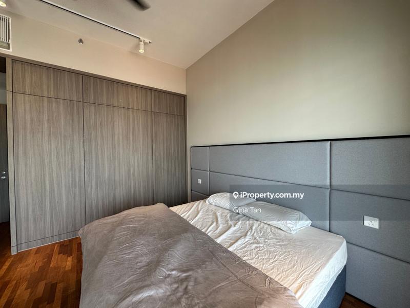 For Sale - Straits Residences