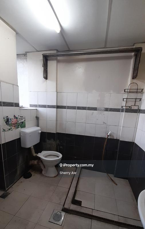 Pangsapuri untuk Dijual di Desa Mentari Apartment oleh Sherry Aw - Bathroom - iProperty.com.my