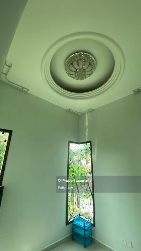 Rumah Teres 2-Tingkat untuk Dijual di Saujana Impian, Kajang oleh Polly Lew - iProperty.com.my