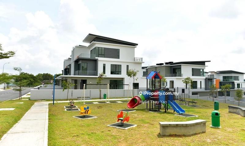 Semi-Detached House for Sale in Rasah Kemayan, Seremban 2 by Mylie Thay Yao - iProperty.com.my