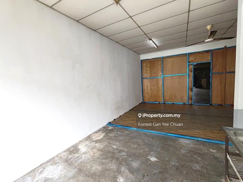 Shop for Sale in Bandar Parklands, Klang, Klang by Forrest Gan Yee Chuan - iProperty.com.my