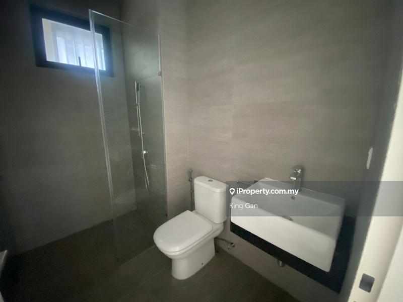 Rumah Bandar untuk Dijual di Affiniti Residences, Taman Bukit Serdang, Seri Kembangan oleh King Gan - iProperty.com.my