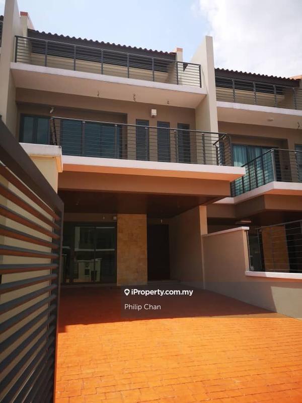 Rumah Teres 3-Tingkat untuk Dijual di Taman Taynton View, Cheras oleh Philip Chan - iProperty.com.my