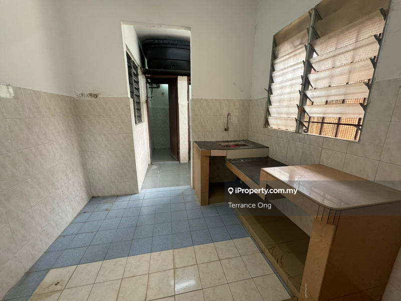 For Sale - Putri Laksamana