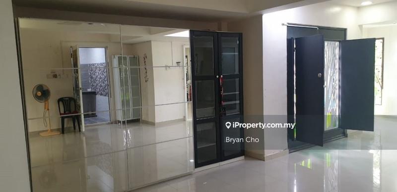 Rumah Berangkai 2 Tingkat untuk Dijual di Taman Saujana Impian, Kajang oleh Bryan Cho - iProperty.com.my