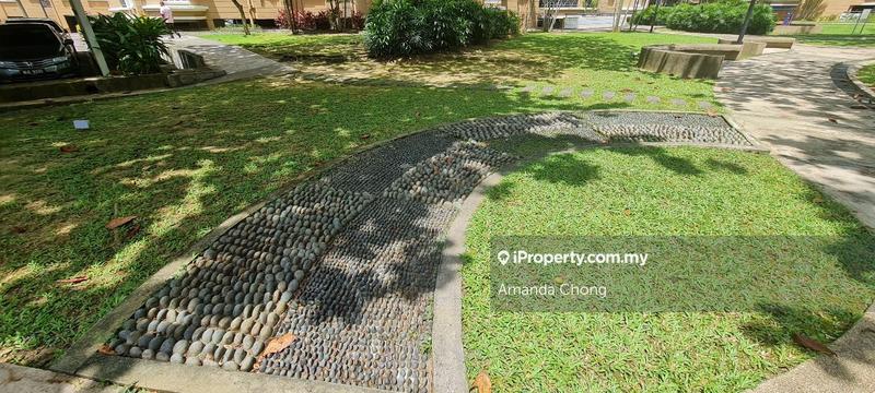 Condominium for Sale in Bungaraya Condominium by Amanda Chong - iProperty.com.my