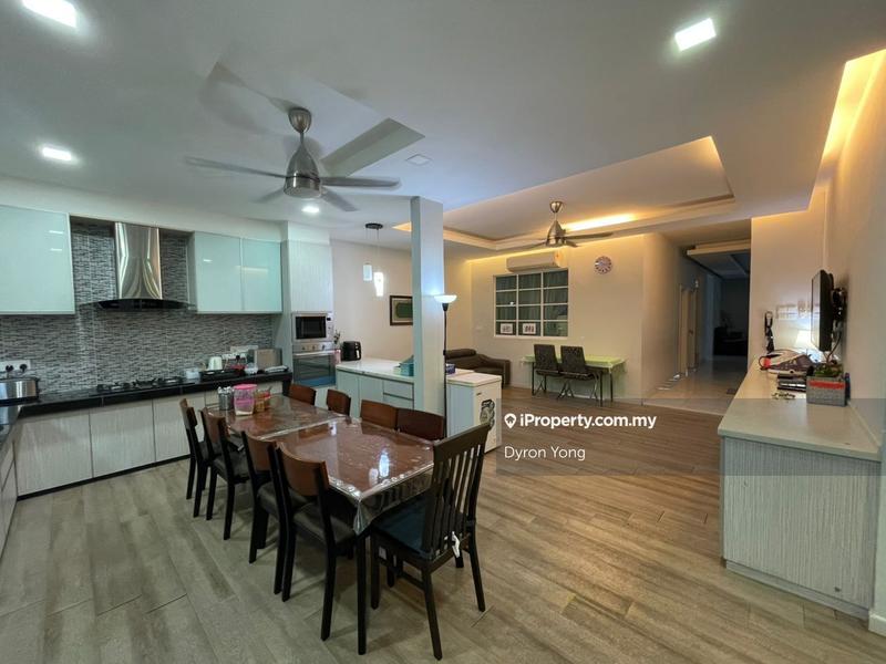 Rumah Berkembar untuk Dijual di Bandar Tun Hussein Onn, Cheras oleh Dyron Yong - iProperty.com.my