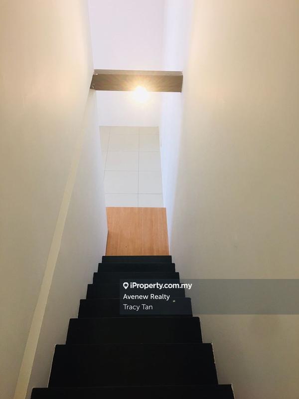 For Rent - Colonial @ Empire City