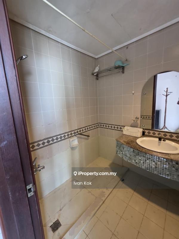 Condominium for Sale in Riana Green Condominium by Ivan Kok - Bathroom - iProperty.com.my