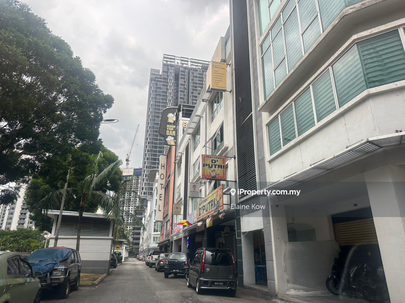 Shop / Office untuk Dijual di Kelana Jaya, Petaling Jaya oleh Elaine Kow - iProperty.com.my