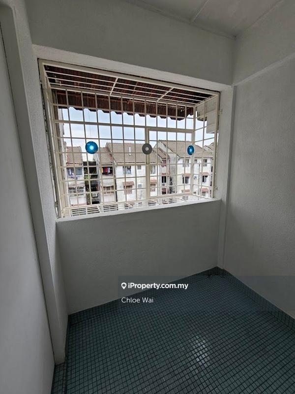 For Sale - Desa Petaling Flat
