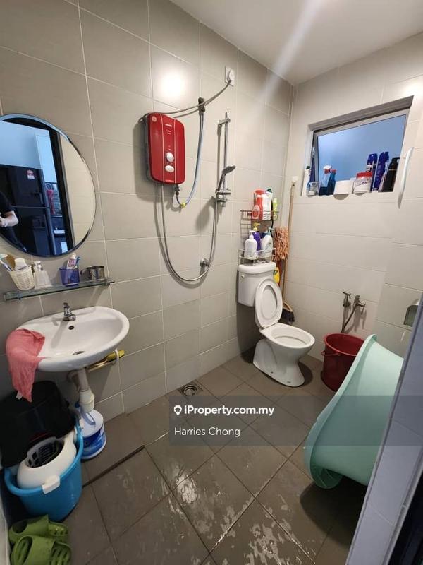 Pangsapuri untuk Dijual di Suria Residence oleh Harries Chong - iProperty.com.my