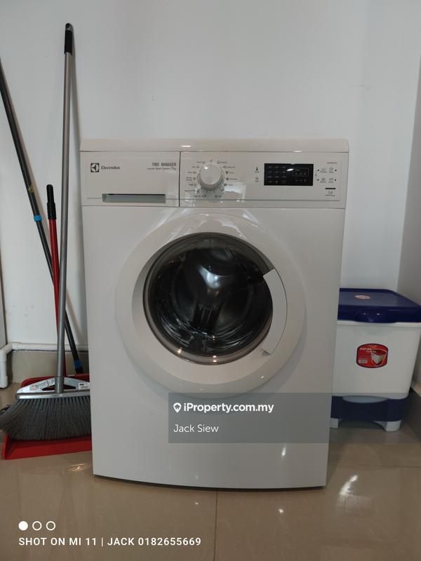 For Sale - Shaftsbury Residence