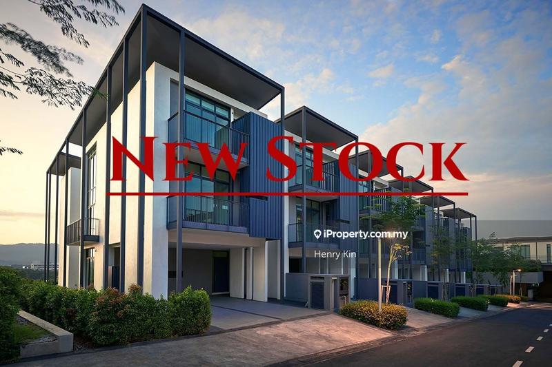 Rumah Berangkai 3 Tingkat untuk Dijual di Casaman, Desa Parkcity oleh Henry Kin - iProperty.com.my