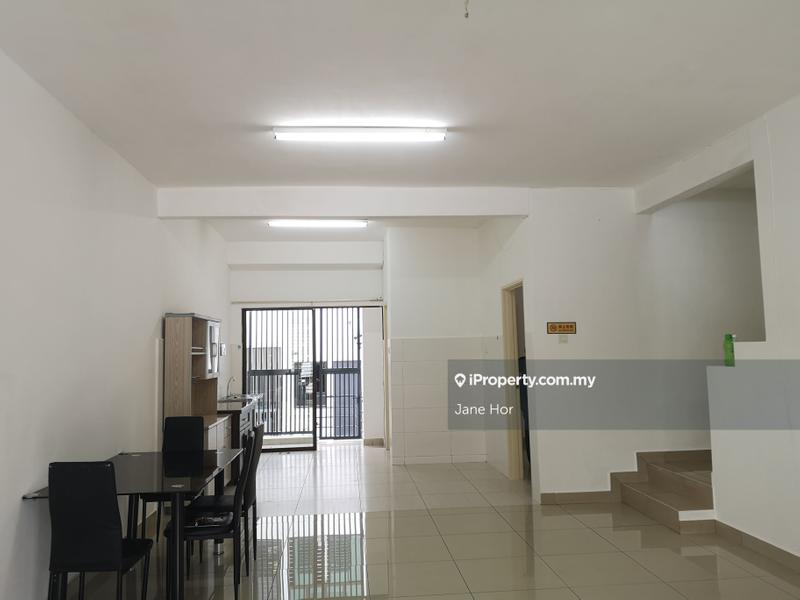 Townhouse for Sale in 16 sierra, Puchong by Jane Hor - iProperty.com.my