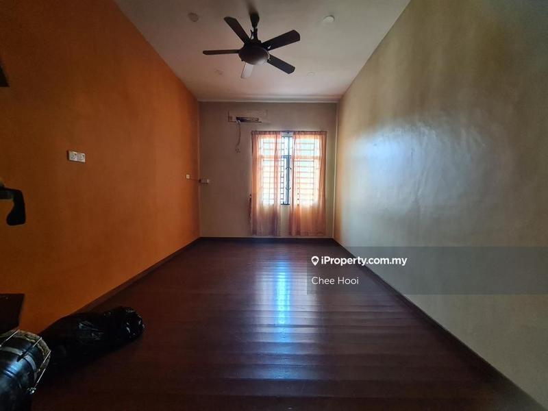 Bungalow House for Sale in Pulau Tikus, George Town by Chee Hooi - iProperty.com.my