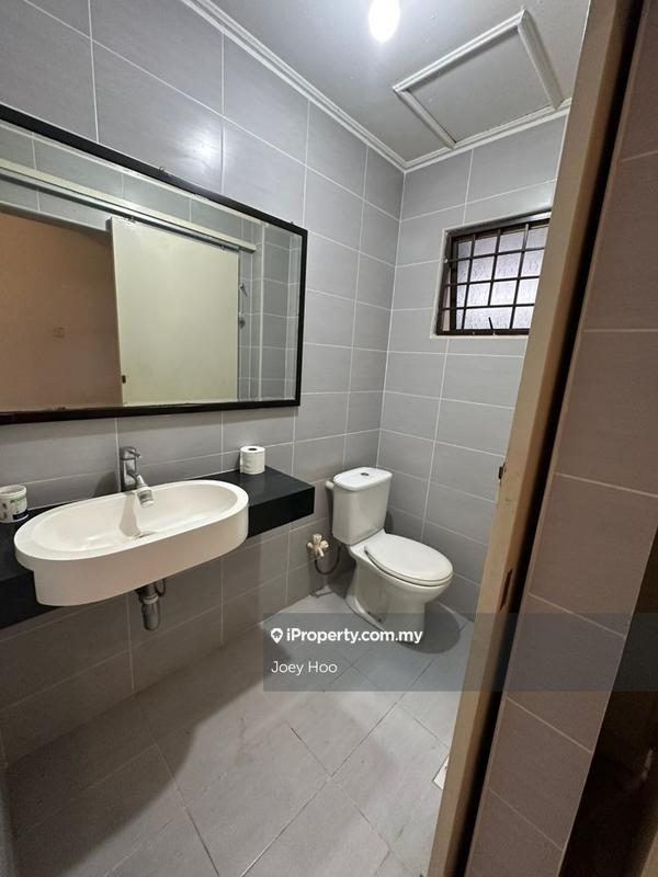 Rumah Teres 2-Tingkat untuk Dijual di Taman Overseas Union (Taman Oug), Jalan Klang Lama (Old Klang Road) oleh Joey Hoo - iProperty.com.my