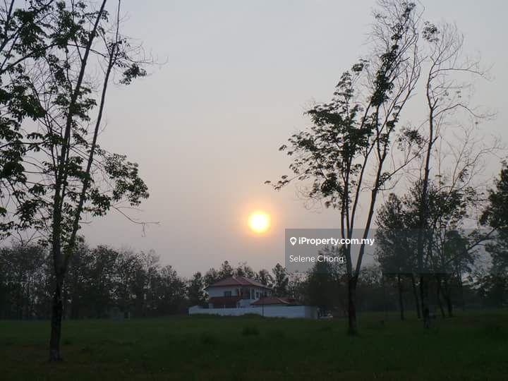 Banglo Tanah untuk Dijual di College Heights Garden Resort, Setul oleh Selene Chong - iProperty.com.my