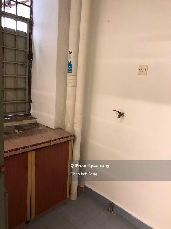 Condominium for Sale in Bukit Pandan Kondominium 1 by Chen Kah Seng - iProperty.com.my