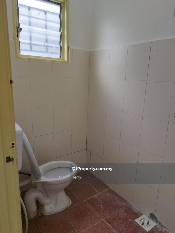 Rumah Berkembar untuk Dijual di Seksyen 8, Petaling Jaya oleh Terry - iProperty.com.my