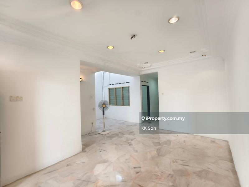 Rumah Berangkai 1 Tingkat untuk Dijual di Taman Desa Semenyih, Semenyih oleh KK Sah - Interior - iProperty.com.my