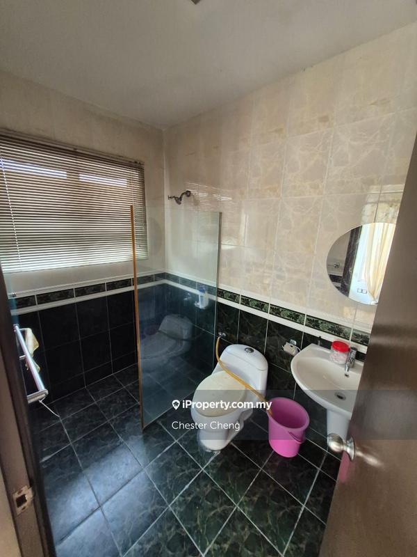 Rumah Berkembar untuk Dijual di Damansara Legenda, Petaling Jaya oleh Chester Cheng - iProperty.com.my