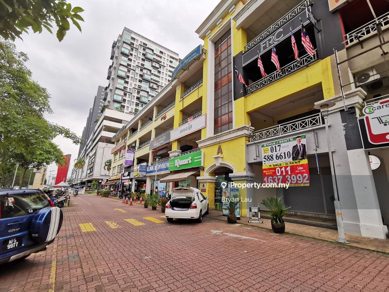 For Sale - Platinum Walk