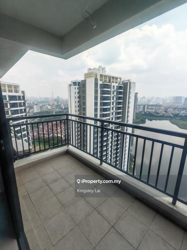 For Sale - Baron Residence @ Lake City