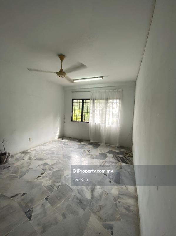 For Sale - Putra Permai Block C