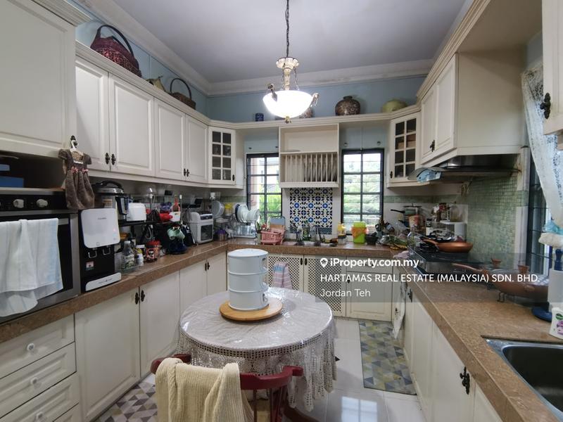 Bungalow House for Sale in Seksyen 8, Kota Damansara by Jordan Teh - iProperty.com.my