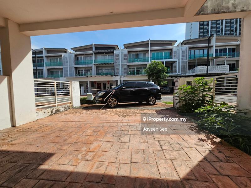 3-storey Terraced House for Sale in Taman Subang Mas, Subang Jaya by Jaysen See - Exterior - iProperty.com.my