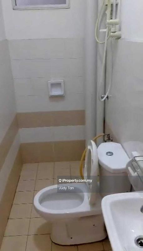 Condominium untuk Dijual di Residensi Laguna (Sunway Belvedere) oleh Judy Tan - Bathroom - iProperty.com.my