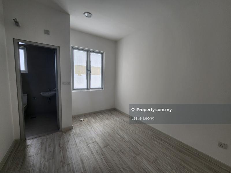 Rumah Berangkai 2 Tingkat untuk Dijual di Kota Emerald, Rawang oleh Leslie Leong - iProperty.com.my