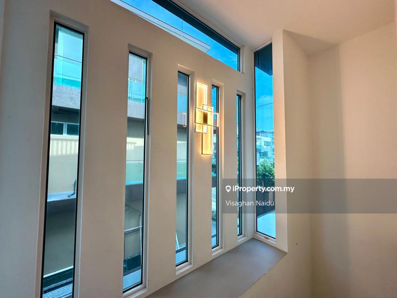 Bungalow House untuk Dijual di Bandar Country Homes, Rawang oleh Visaghan Naidu - iProperty.com.my