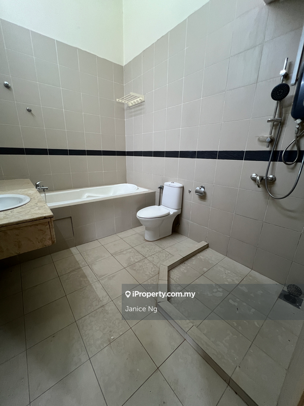 Rumah Teres 2.5-Tingkat untuk Dijual di Sierramas, Sungai Buloh oleh Janice Ng - iProperty.com.my