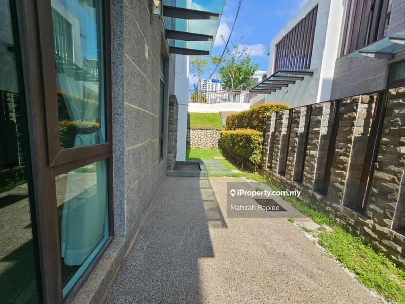 Rumah Berkembar untuk Dijual di Presint 8, Ayer 8, Putrajaya oleh Mahzah Rapiee - iProperty.com.my