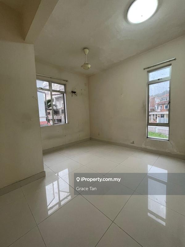 Rumah Berkembar untuk Dijual di Taman Kipark @ Puchong, Puchong oleh Grace Tan - iProperty.com.my