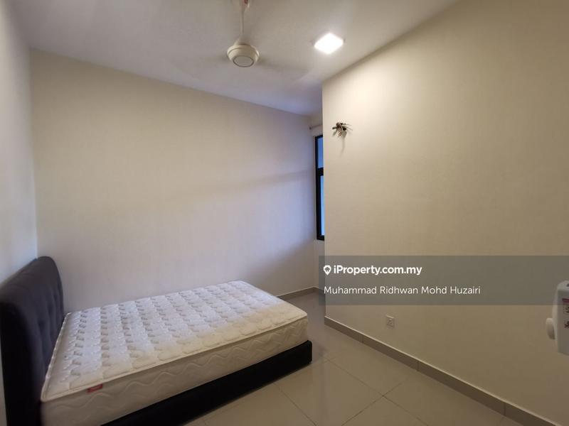 Rumah Berangkai 2.5 Tingkat untuk Dijual di Dengkil, Selangor oleh Muhammad Ridhwan Mohd Huzairi - iProperty.com.my