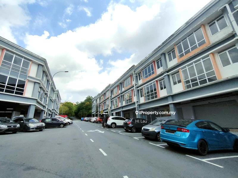 For Sale - Brand New 3 Sty FREEHOLD Shop @ Salak Perdana Business Park - Salak Tinggi Sepang