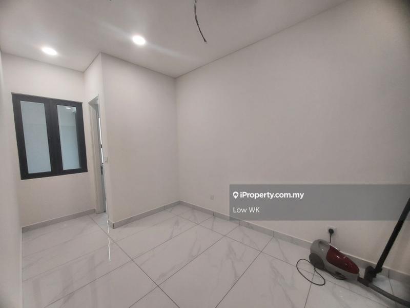 3-storey Terraced House for Sale in Happy Garden, Kuchai Lama by Low WK - iProperty.com.my