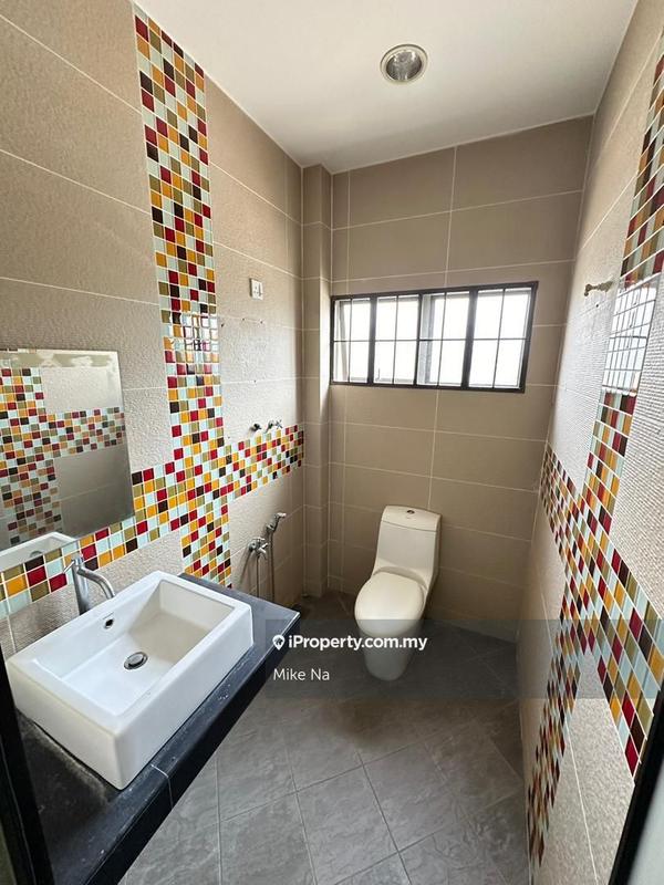Rumah Teres 2-Tingkat untuk Dijual di Taman Bukit Mewah, Kajang oleh Mike Na - iProperty.com.my