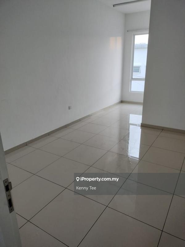 Rumah Teres 2-Tingkat untuk Dijual di Bandar Sri Sendayan, Negeri Sembilan oleh Kenny Tee - iProperty.com.my
