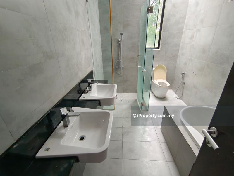 Bungalow House for Sale in Taman Overseas Union (Taman Oug), Jalan Klang Lama (Old Klang Road) by BoBo Lee - iProperty.com.my