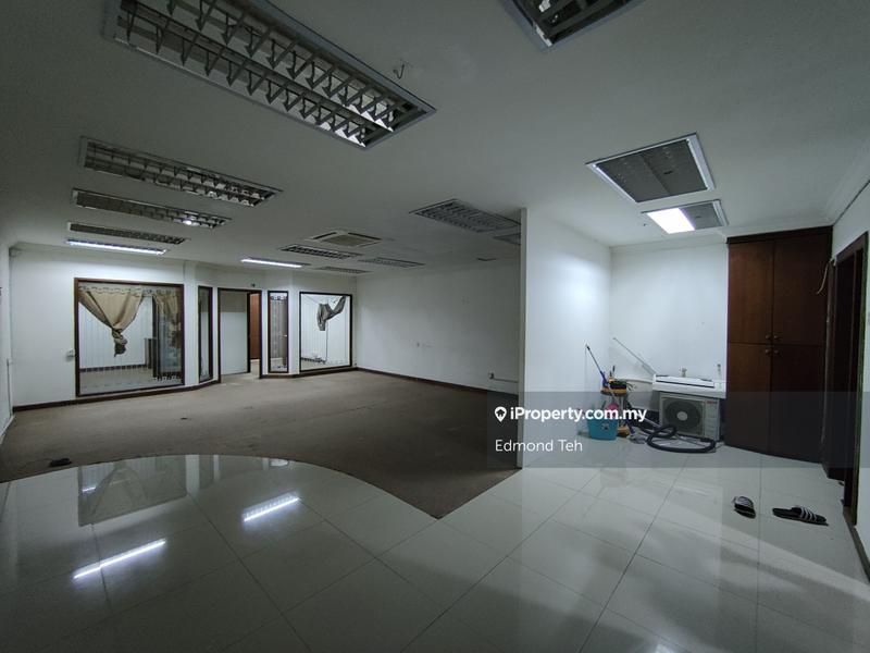 For Rent - [44x80] 2 Adjoinig Shop Office At Shamelin Perkasa
