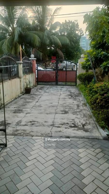 Rumah Berangkai 2 Tingkat untuk Dijual di SS17, Subang Jaya oleh Chris Yap - iProperty.com.my
