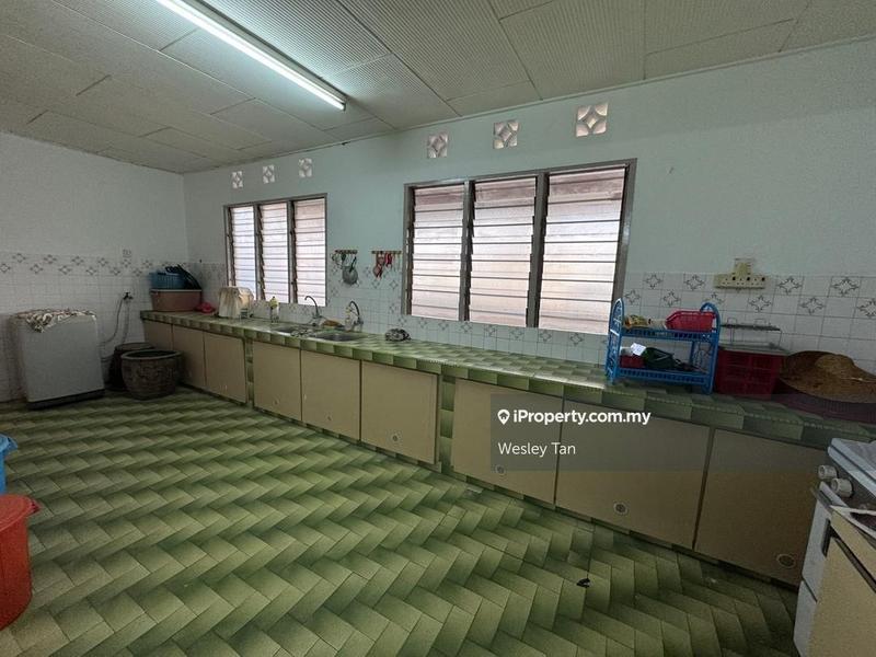 Semi-Detached House for Sale in Taman Seaview, Ujong Pasir by Wesley Tan - iProperty.com.my