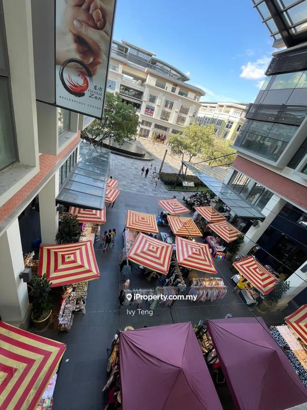 For Sale - Plaza Arkadia