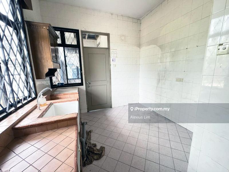 Rumah Berangkai 2 Tingkat untuk Dijual di Taman Sutera, Jalan Sutera kuning, Perling oleh Alexius Lim - iProperty.com.my